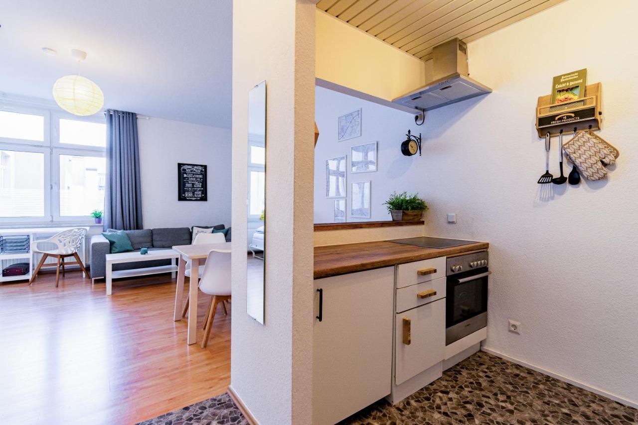 Helle In Top-lage, Hasselbachplatz - Altstadt, W-lan, 4 Schlafplaetze Magdeburg